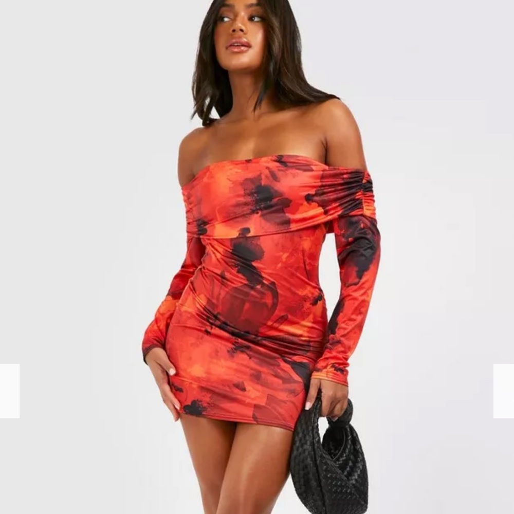 BOOHOO OFF THE SHOULDER CUT OUT BACK PRINTED MINI DRESS NWT
